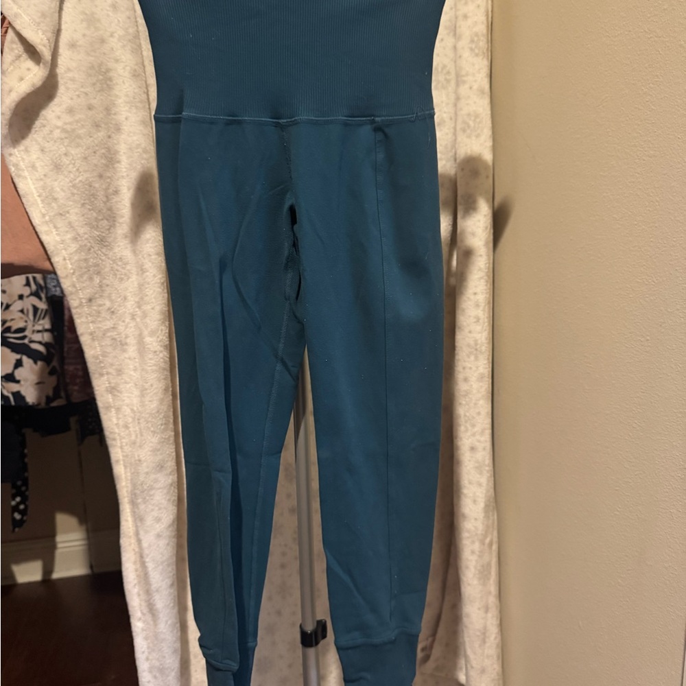 Karma Women's Teal Leggings
